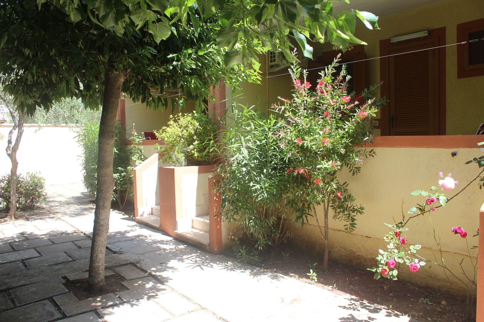 ויאסטה Residence Giardino מראה חיצוני תמונה