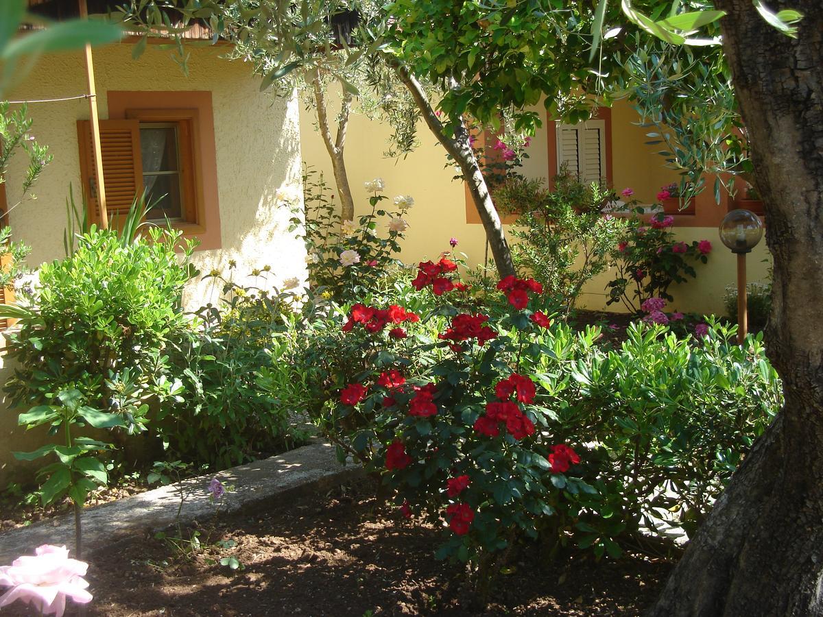 ויאסטה Residence Giardino מראה חיצוני תמונה