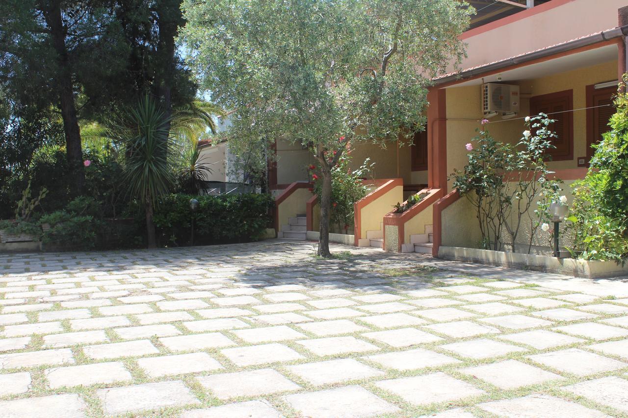 ויאסטה Residence Giardino מראה חיצוני תמונה